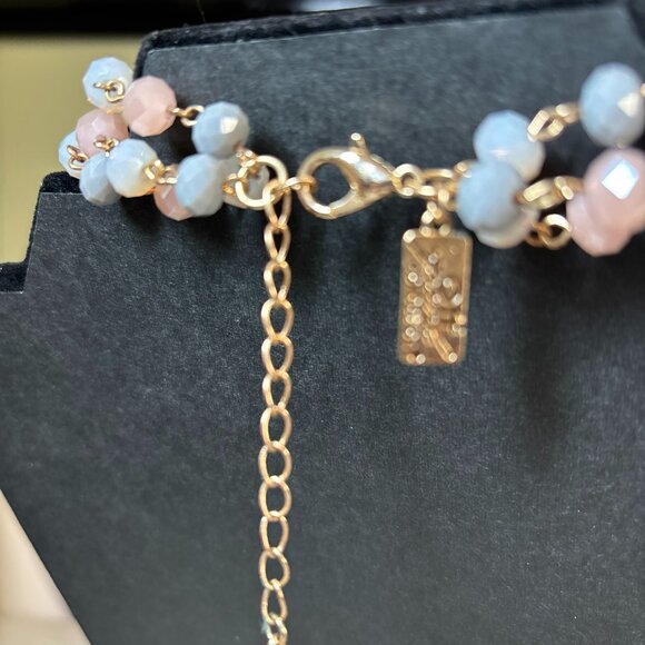 Off park Collection By JTV Triple Strand Leaf Pendant 18” adjustable necklace - Picture 4 of 6